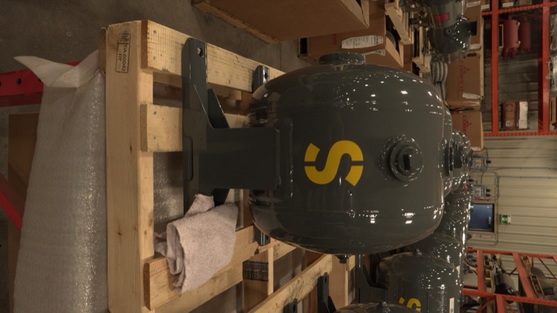 Finished, coated freight air reservoir ready for shipment
